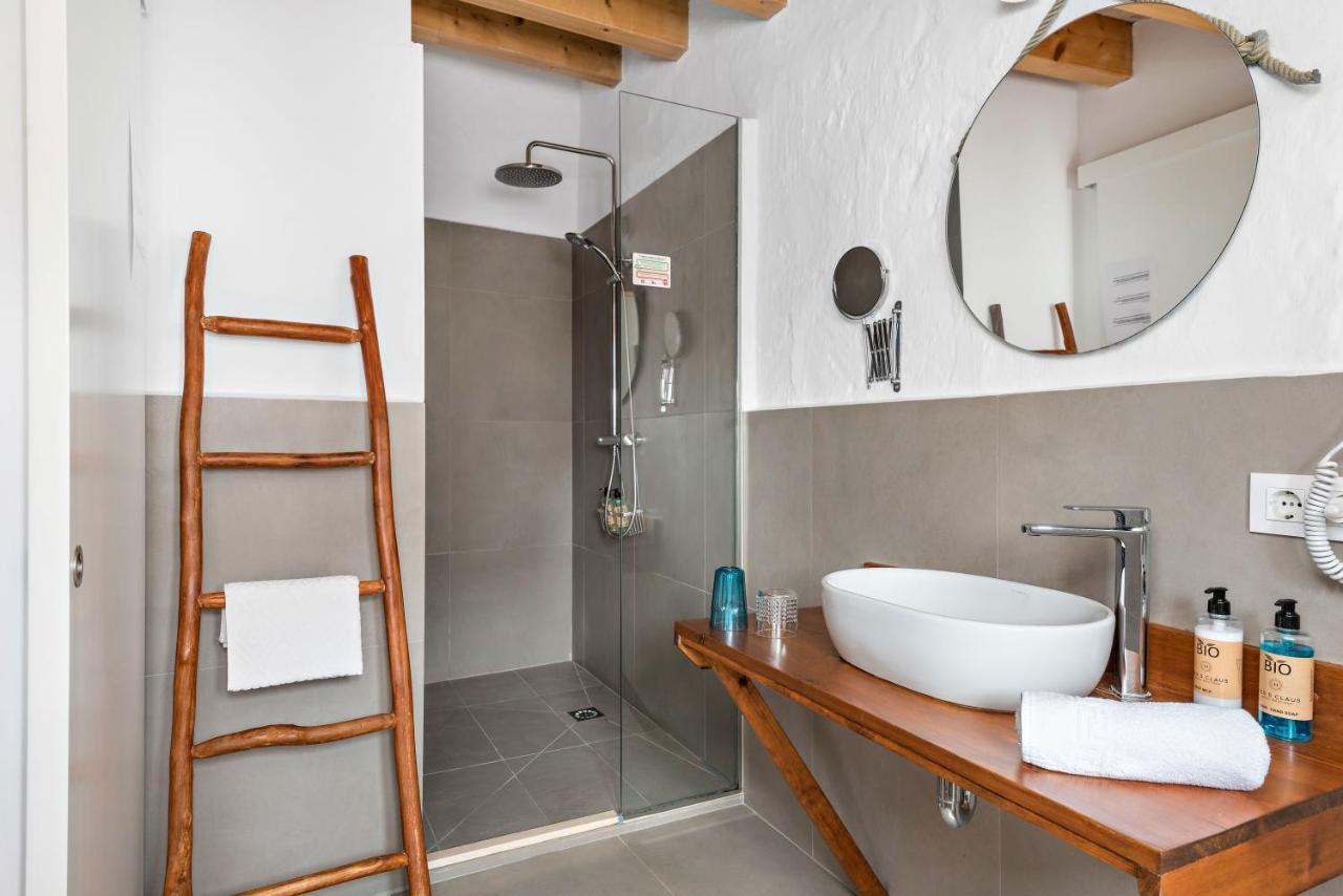 Hotel Boutique Ses 5 Claus Сьюдадела Экстерьер фото